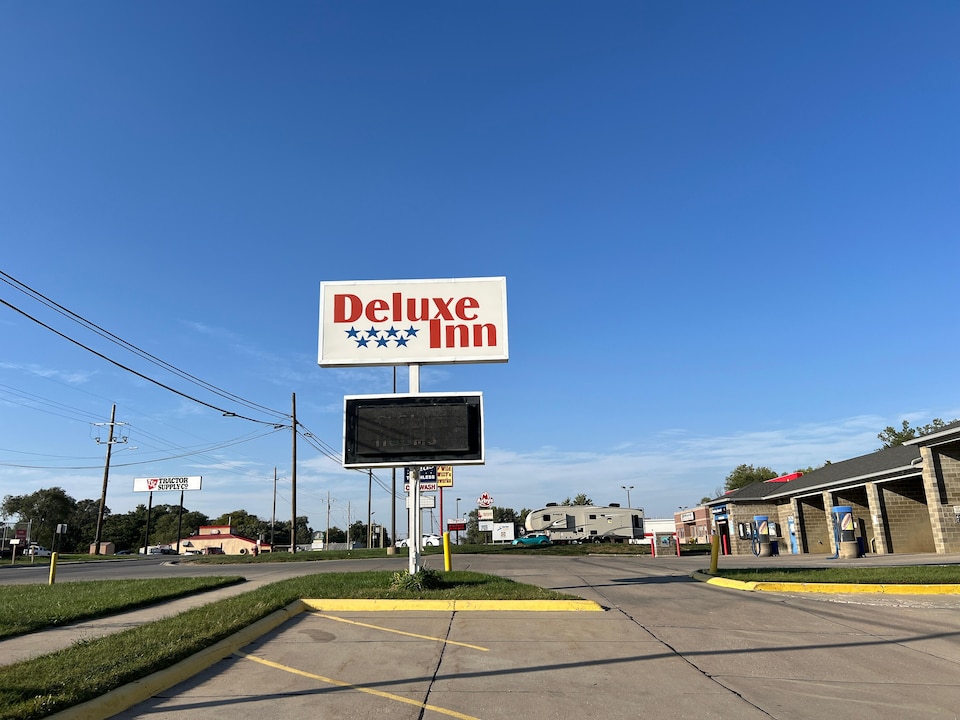 Deluxe Inn Capital O Nebraska City I 29, Nebraska City NE, Nebraska City NE