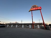 Rainbow Motel