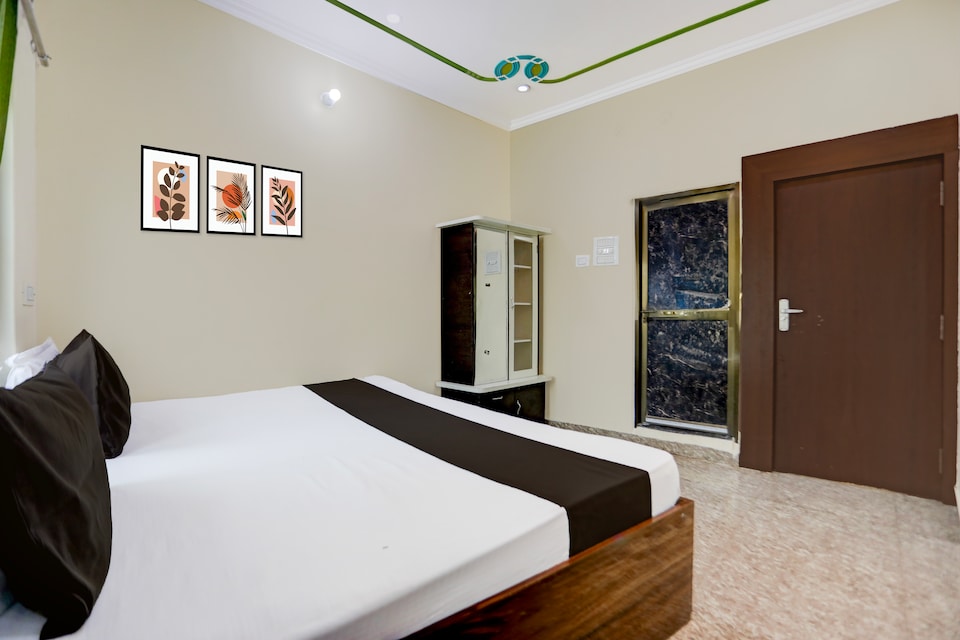 Super Hotel O Kanha Paying Guest House, Godowlia, Varanasi