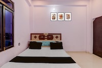 Hotel O S G Grand and Resort