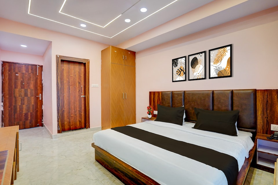Super Townhouse Oak Panki Railway Junction Formerly Hotel Rudra, Rania Kanpur, Kanpur