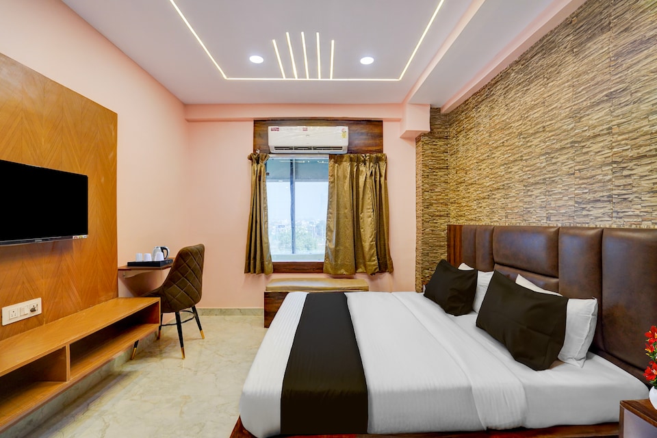Super Townhouse Oak Panki Railway Junction Formerly Hotel Rudra, Rania Kanpur, Kanpur