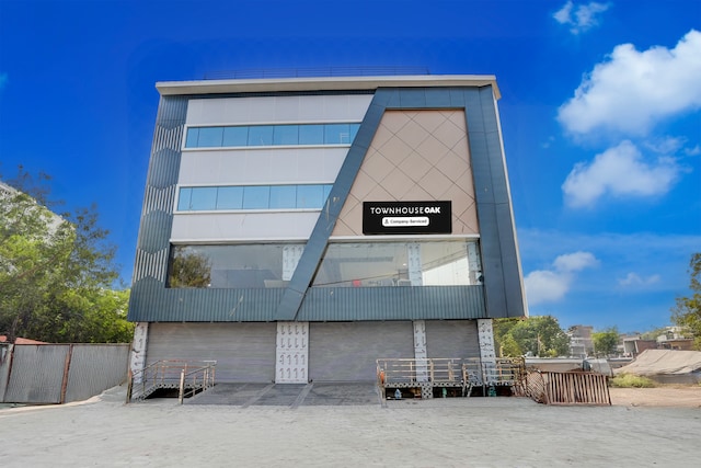 Townhouse Oak Panki Railway Junction Formerly Hotel Rudra