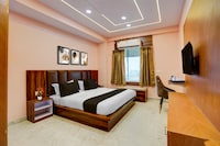 Townhouse Oak Panki Railway Junction Formerly Hotel Rudra