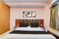 Townhouse Oak Panki Railway Junction Formerly Hotel Rudra