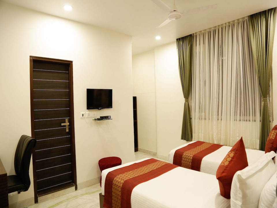 OYO 2435 Pandya Niwas, Sindhi Camp, Jaipur