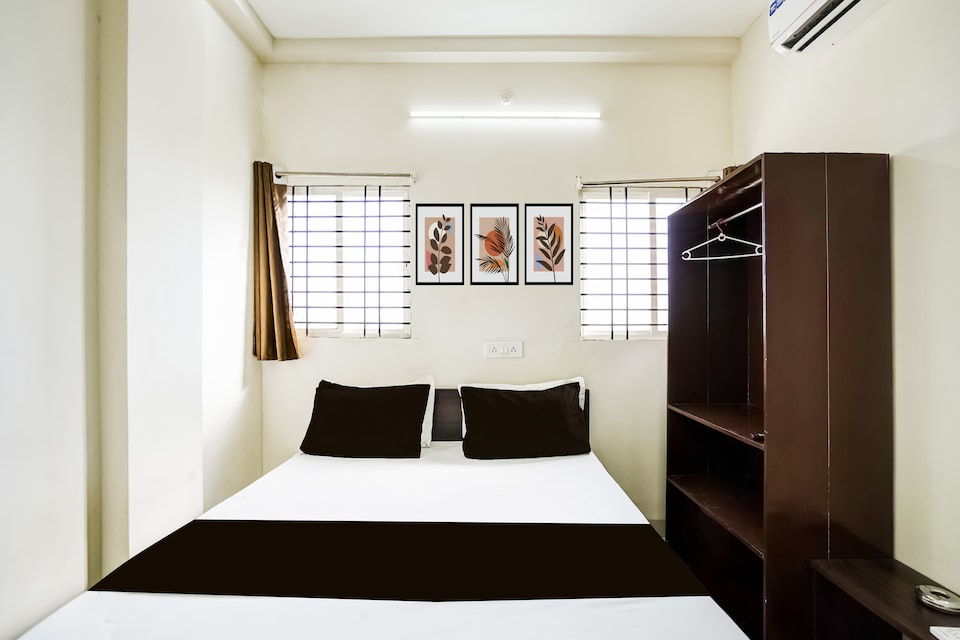 Hotel O The Grand Avanti, Main Market Ujjain, Ujjain