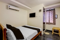 Collection O Perungulattur Railway Station Formerly Sri Varahi Inn