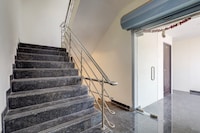 Super Collection O Perungulattur Railway Station Formerly Sri Varahi Inn