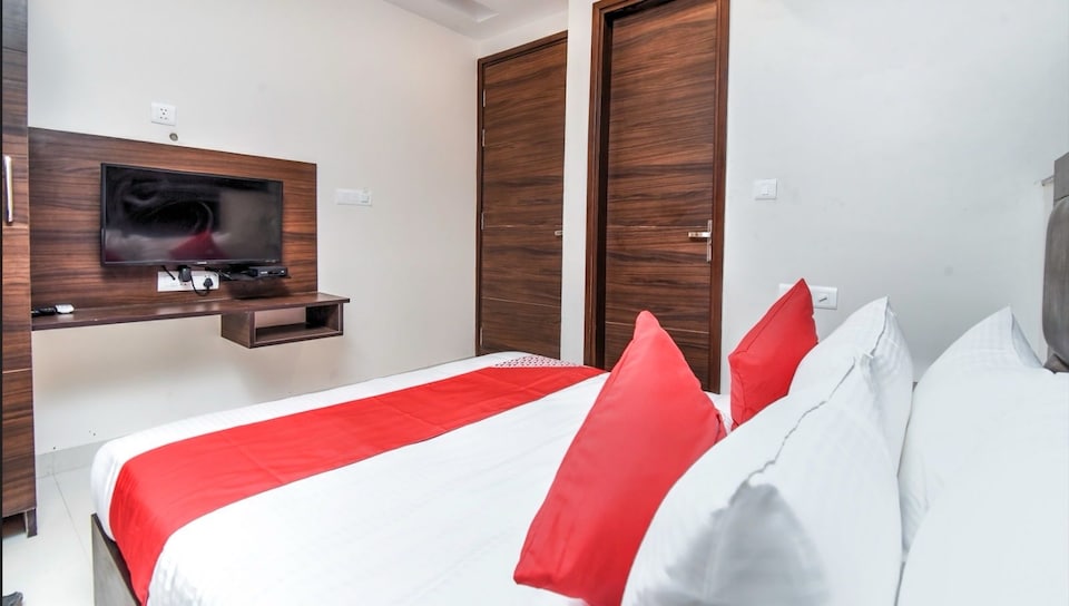 Hotel O Delhi Technological University Formerly Delta Five, Rohini Delhi, Delhi