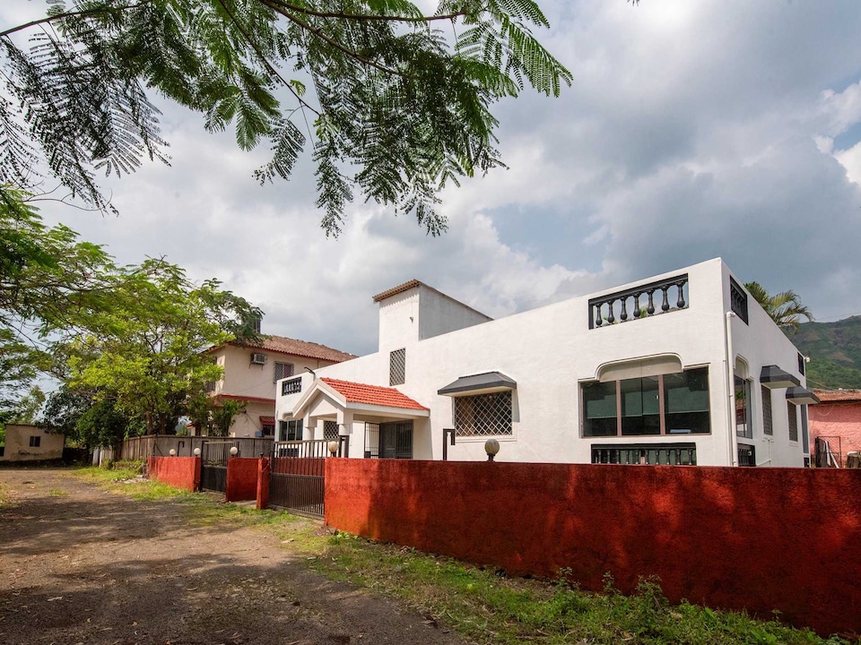 Mountain Mist Villa by Palette Homes | 2BHK | Jacuzzi | Pool | Lonavala, Lonavala, Lonavala