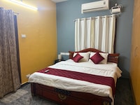 Hotel O AMR Home Stays