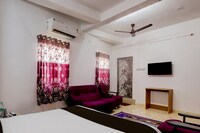 Hotel O by OYO SSR residency