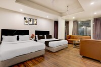 Super Townhouse Oak New Delhi Central Railway Junction Formerly Uppal International