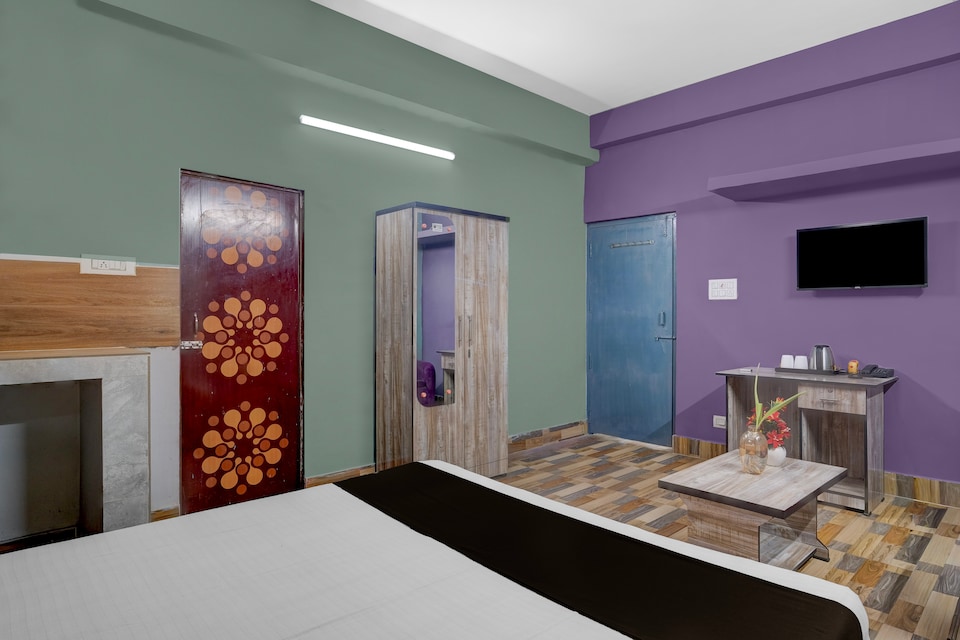 Hotel O by OYO Junaki Inn, Platan Bazar Guwahati, Guwahati