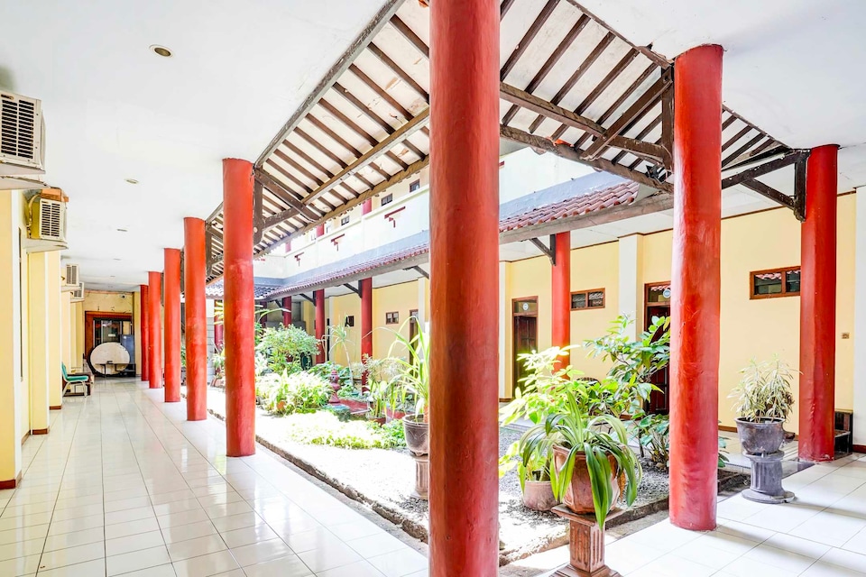 Dancenter Hotel Dian Chandra, Tegal, Tegal