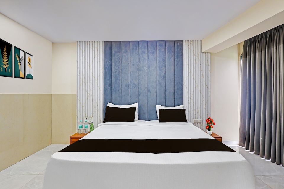  Townhouse Rau Circle Formerly Hotel U Turn & Restaurant, Rajender Nagar, Indore
