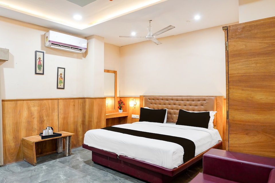 OYO 840370 The Indian Spices, Rajender Nagar, Indore