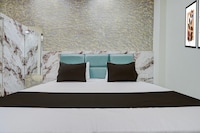 SPOT ON Midway Taj Home Stay 