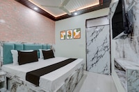 SPOT ON Midway Taj Home Stay 