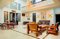 Dancenter Family Homestay