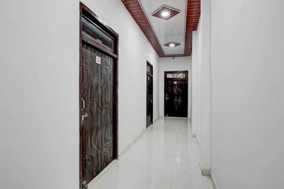 SPOT ON Sky Blue Hotel, Meerut, Meerut