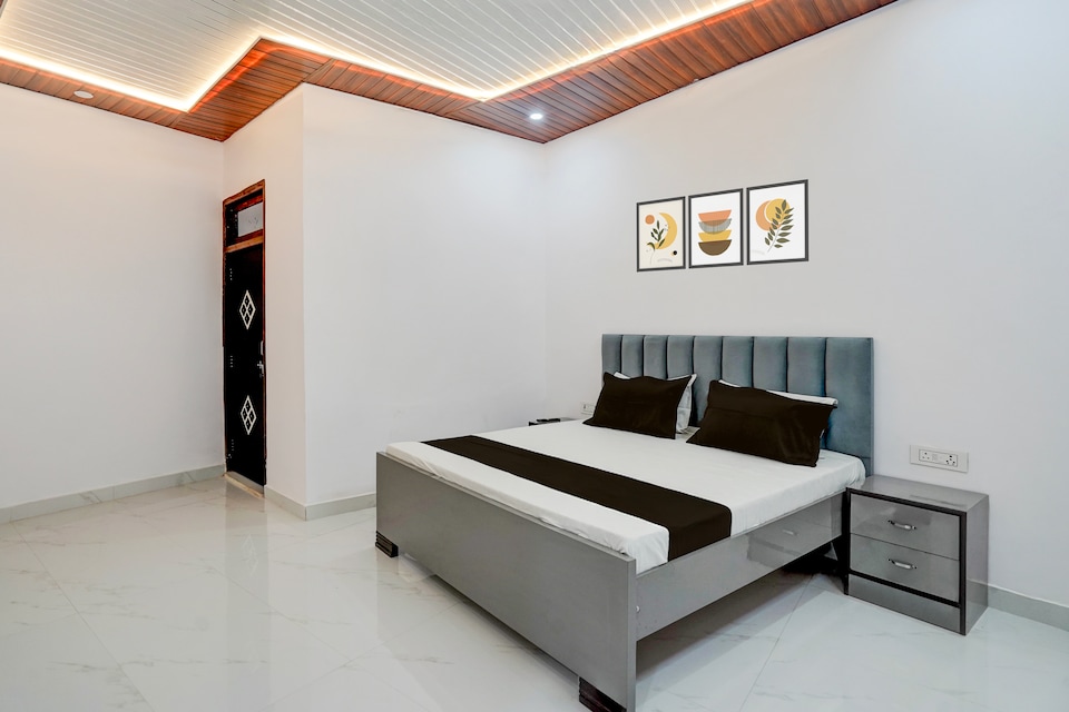 SPOT ON Sky Blue Hotel, Meerut, Meerut