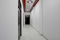 SPOT ON Sky Blue Hotel