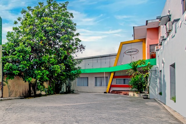 Dancenter Hotel Desa Puri