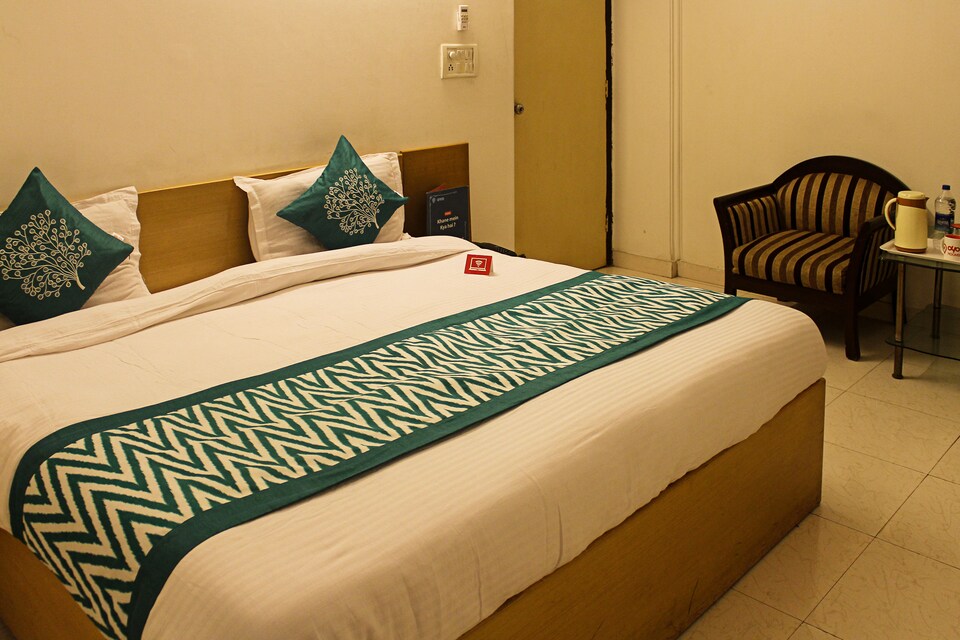 OYO 2445 Hotel Divine, Noida City, Noida