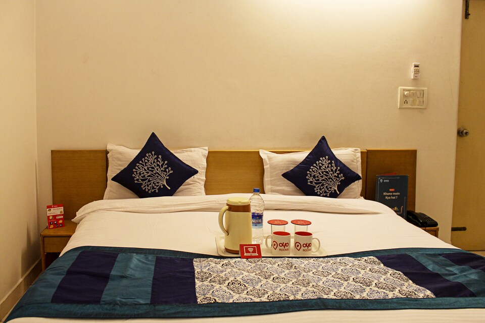 OYO 2445 Hotel Divine, Noida City, Noida