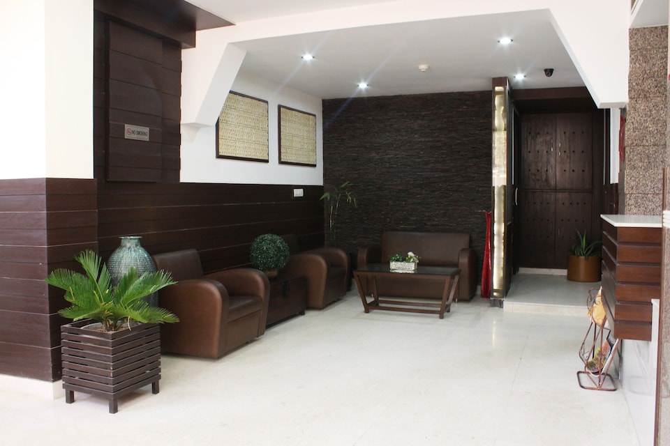 Hotel O Green Lotus, Airport Delhi, Delhi Transit