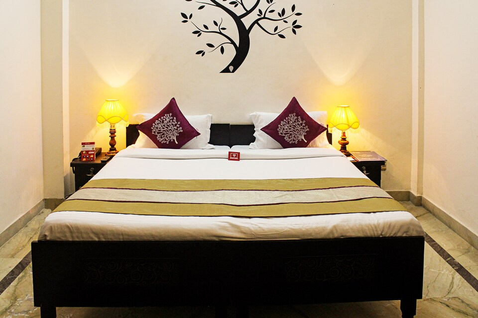 OYO 2460 Sector 52, Noida City, Noida