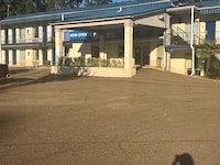 Motel 6 McComb, MS