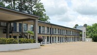 Motel 6 McComb, MS