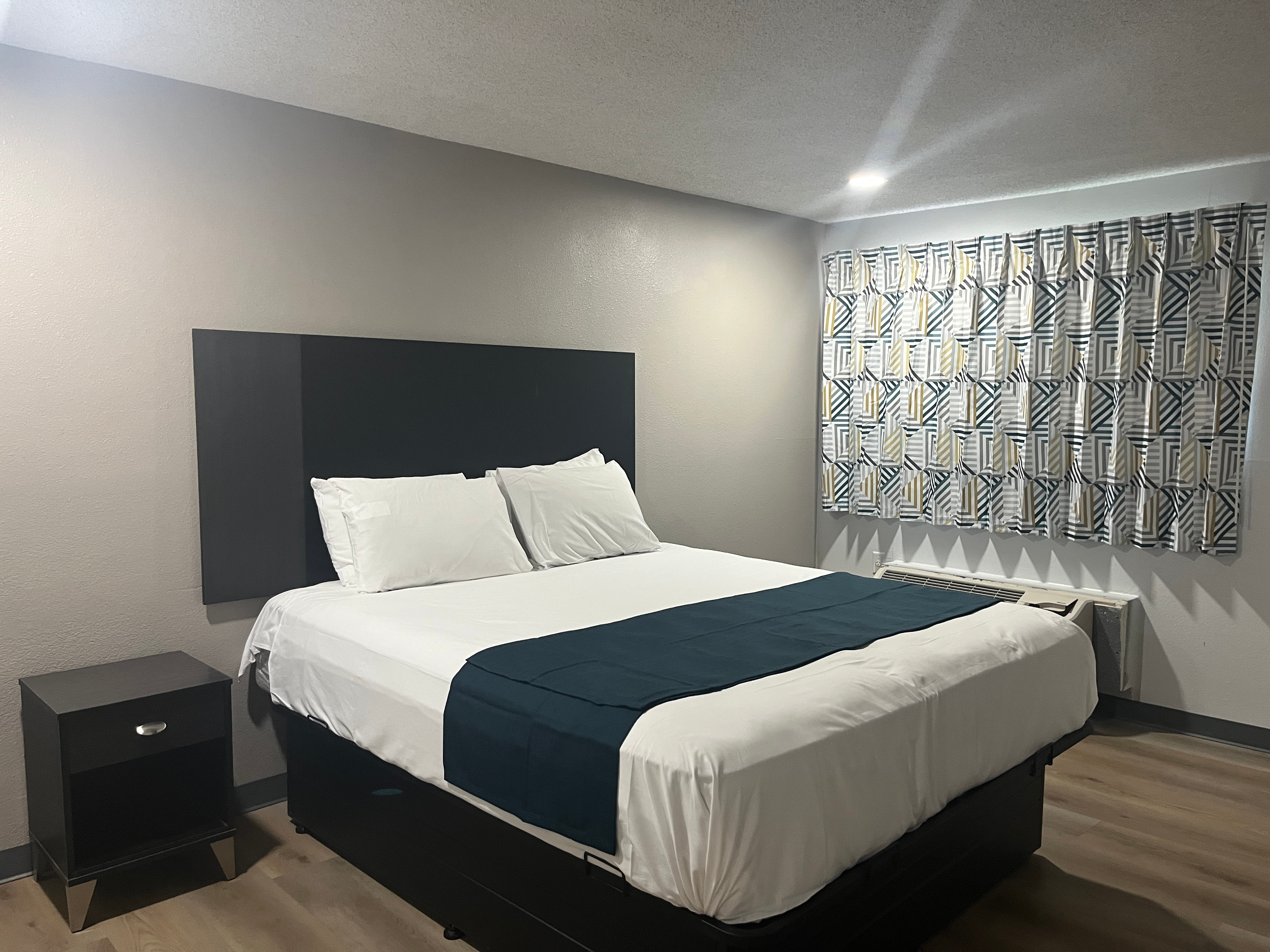 Motel 6 Las Vegas, NV - Downtown Affordable