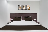 Hotel O Shree Guru Kanha Vaishno Dham