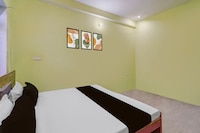 SPOT ON Yatri Nivas Hotel