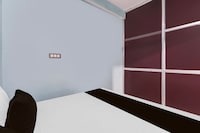 SPOT ON Yatri Nivas Hotel