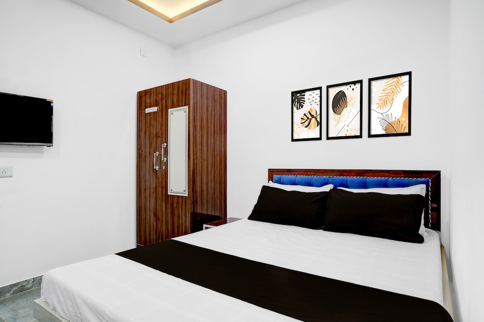 SPOT ON Khushi Lodge , ISBT Guwahati, Guwahati