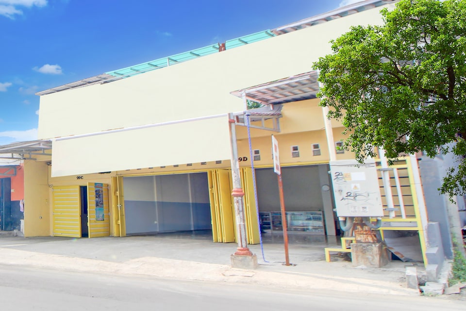 Dancenter Guest House Blessing, Purwokerto, Purwokerto