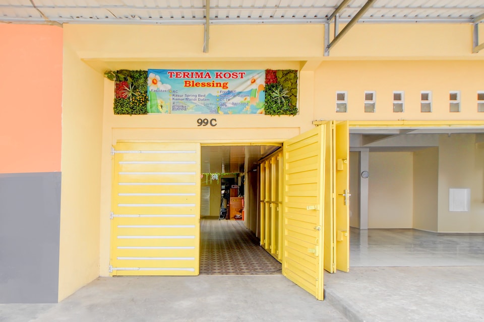 Dancenter Guest House Blessing, Purwokerto, Purwokerto