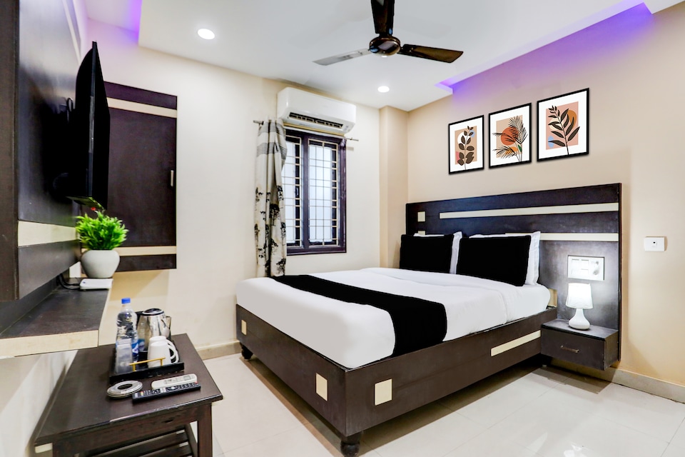 Super Hotel O Rajahmundry Central Railway Station Formerly Sanjeevi Residency, Rajahmundry, Rajahmundry