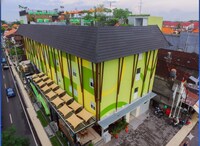 Palette Legian Beach formerly Zest Hotel