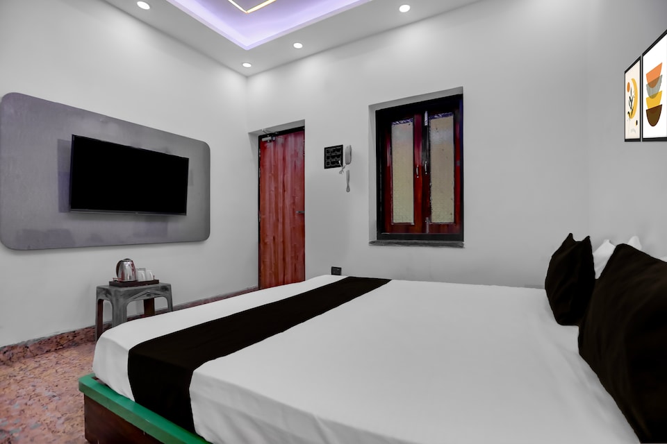 Hotel O Raj Mahal INN, Patna Station, Patna