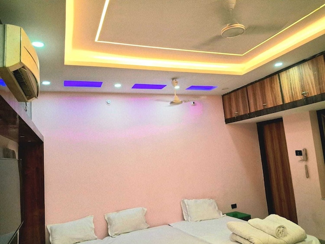 Hotel O Raj Mahal INN