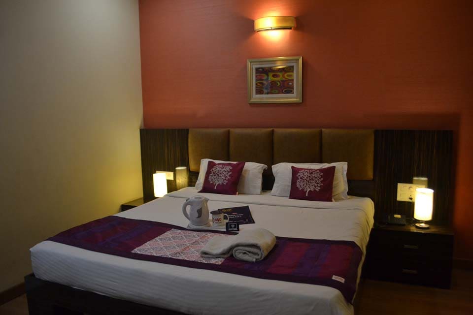 OYO 2472 Hotel Shamrock International, Pandri Road, Raipur