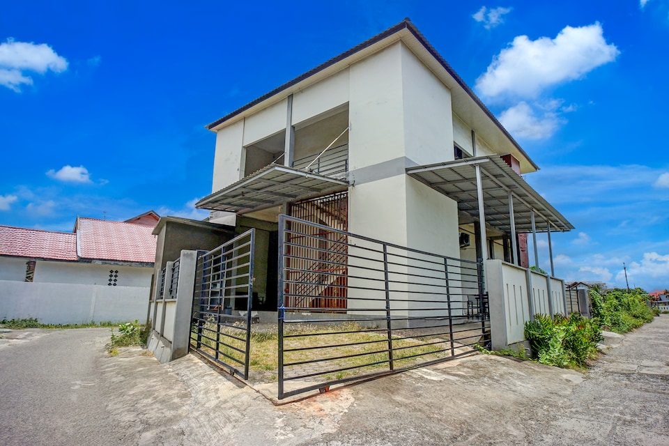 Dancenter Alif Guest House, Banda Aceh, Banda Aceh