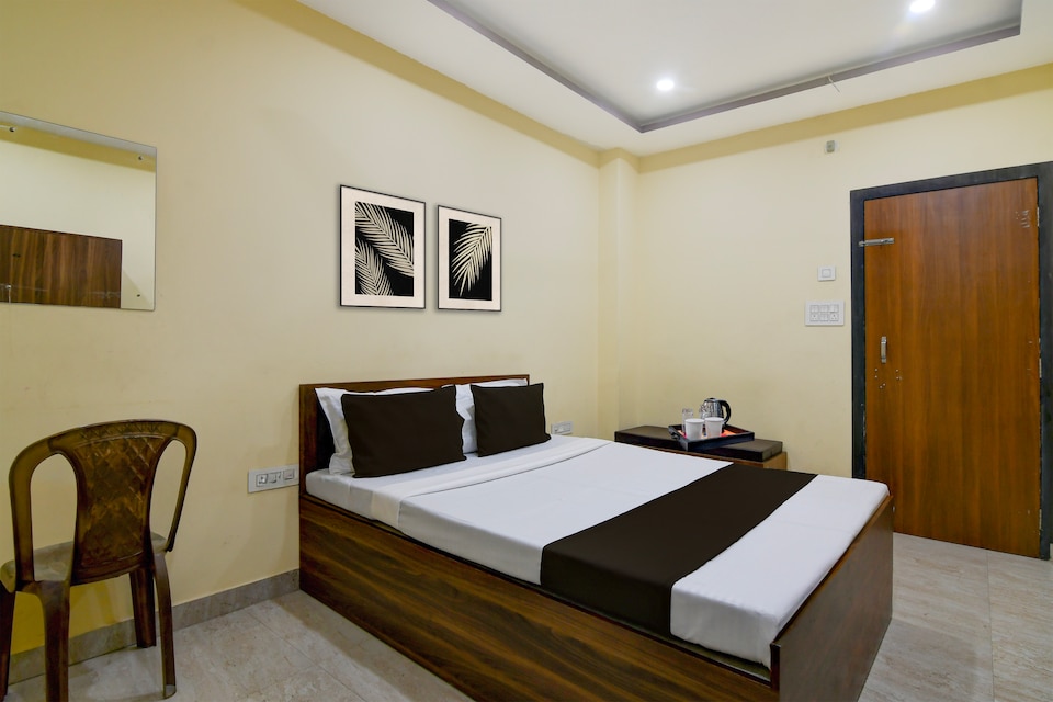 Super Collection O Asian Highway Near Agrasen Hospital Siliguri Formerly Ashiyana Homestay , New Jalpaiguri Station Area Siliguri, Siliguri