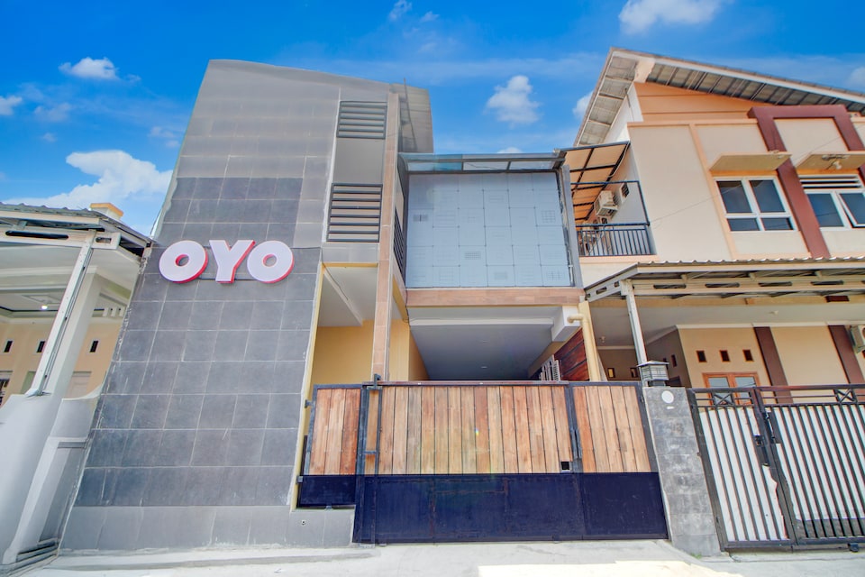 Dancenter Ameera Guest House, Tegal, Tegal